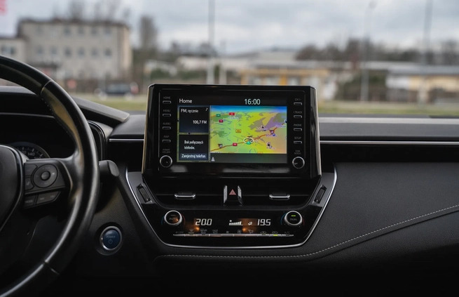Toyota Corolla cena 74800 przebieg: 123000, rok produkcji 2020 z Opole Lubelskie małe 211